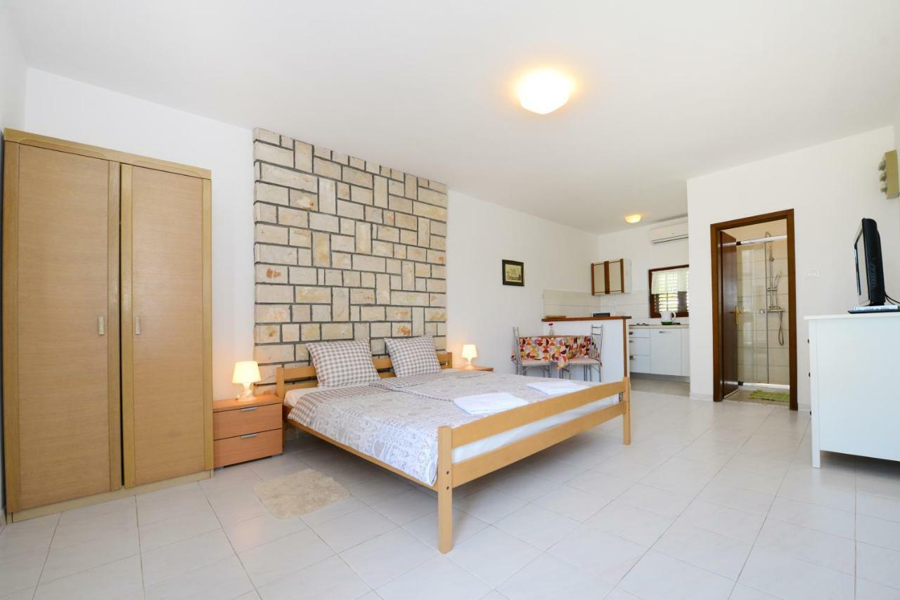 Beautiful Apartments First Row To The Sea Poreč Exterior foto